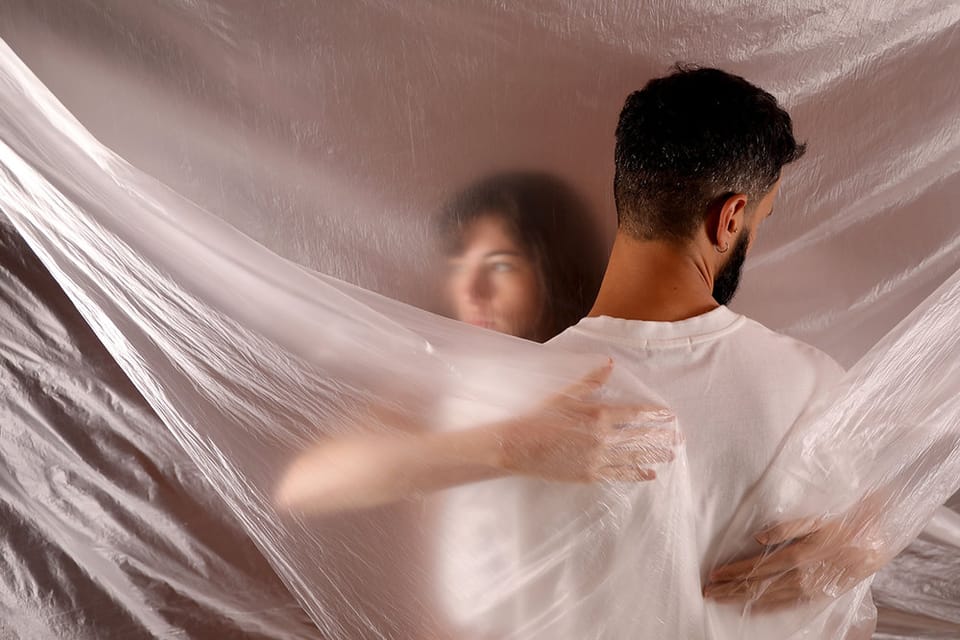 8 ways to identify an unhealthy relationship