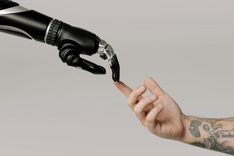 Top 5 Relationship AI Apps In 2024